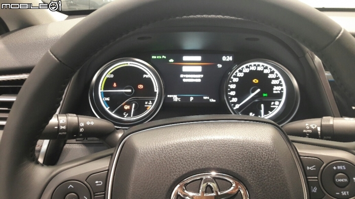 日本進口八代Camry 2.5 Hybrid尊爵版先睹為快(圖多)!