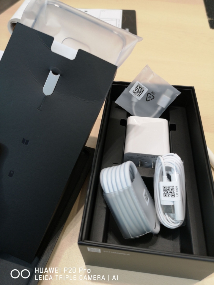 熱騰騰Mate20 Pro開箱