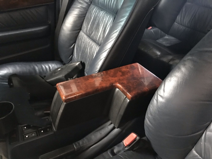 遲了23年的開箱 E34 M525