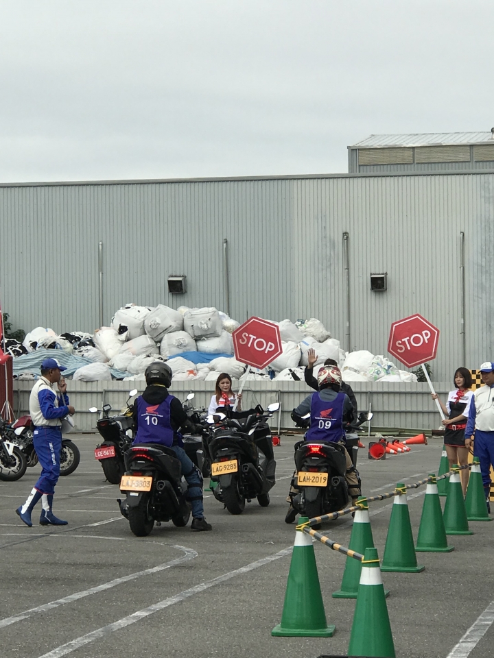 試乘新款 本田HONDA  NSS300