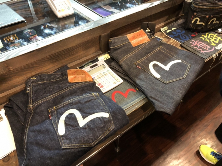 【EVISU 2000T】去了一趟大阪，把一隻動物帶回來養了
