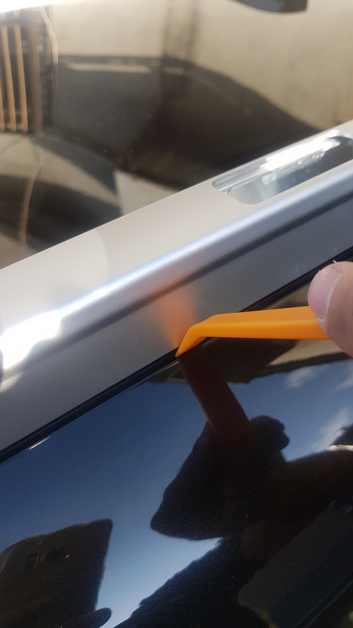 crv5車頂架豎桿安裝