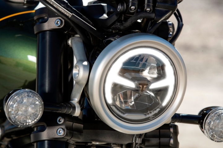 【海外快訊】TRIUMPH SCRAMBLER 1200 XC/XE 雙版本正式發表