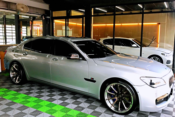BMW 2013 F02 750LI LCI 五年車換皮術magic 比新車還亮🇩🇪頂級鍍膜分享