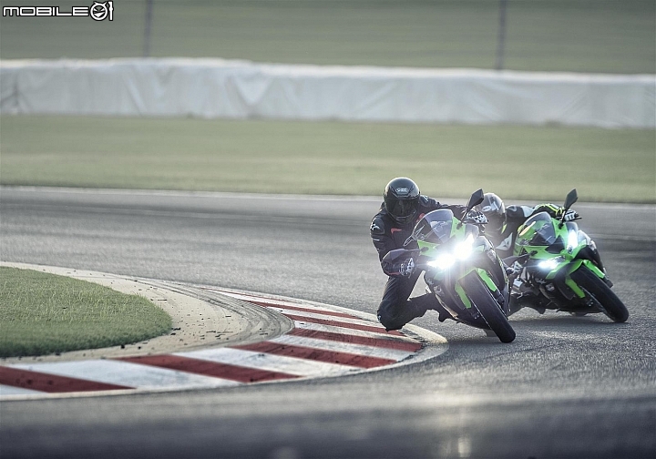 【海外快訊】中量級仿賽配備升級!2019 Kawasaki Ninja ZX-6R 636 正式發表!