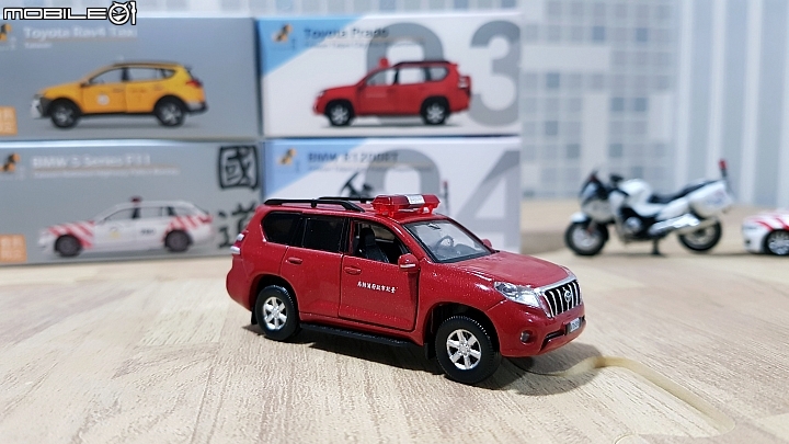 【開箱】RAV4計程車、BMW國道警車/重機等一同登場，TINY微影台灣系列小車分享！