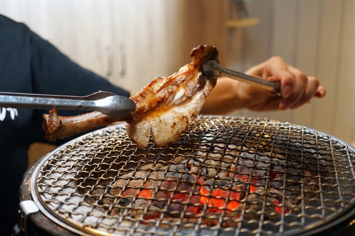 【台南燒肉】初云 職人燒肉 ｜霸氣海陸饗宴雙人套餐｜職人燒烤張嘴就好｜打卡按讚贈角切牛或豬五花｜499雙人啤酒暢飲