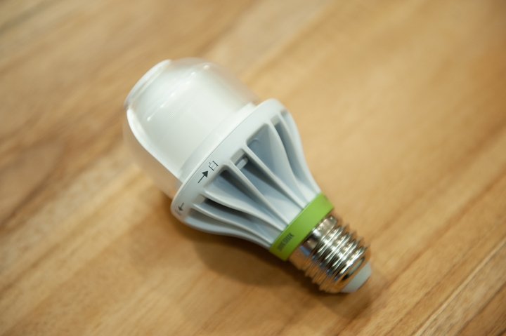 [開箱心得] 不想當烤雞 之 全面DIY更換LED燈具(有影片)  OSRAM歐司朗LEDVANCE系列-吸頂燈.嵌燈.支架燈.MR16投射燈