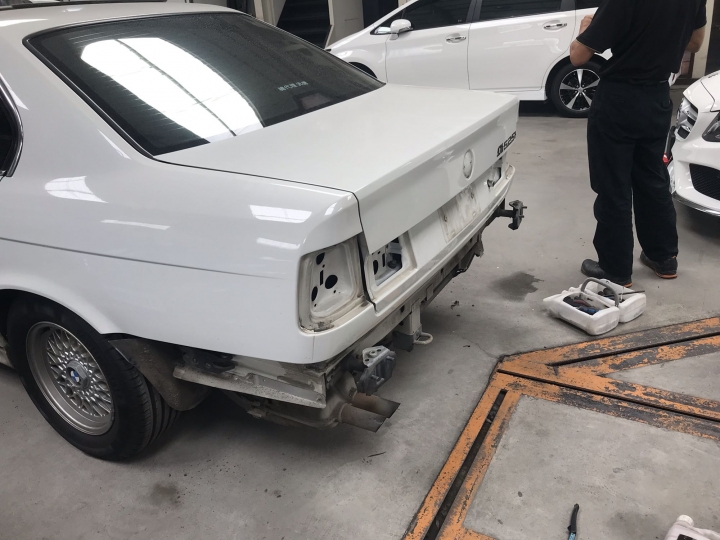遲了23年的開箱 E34 M525