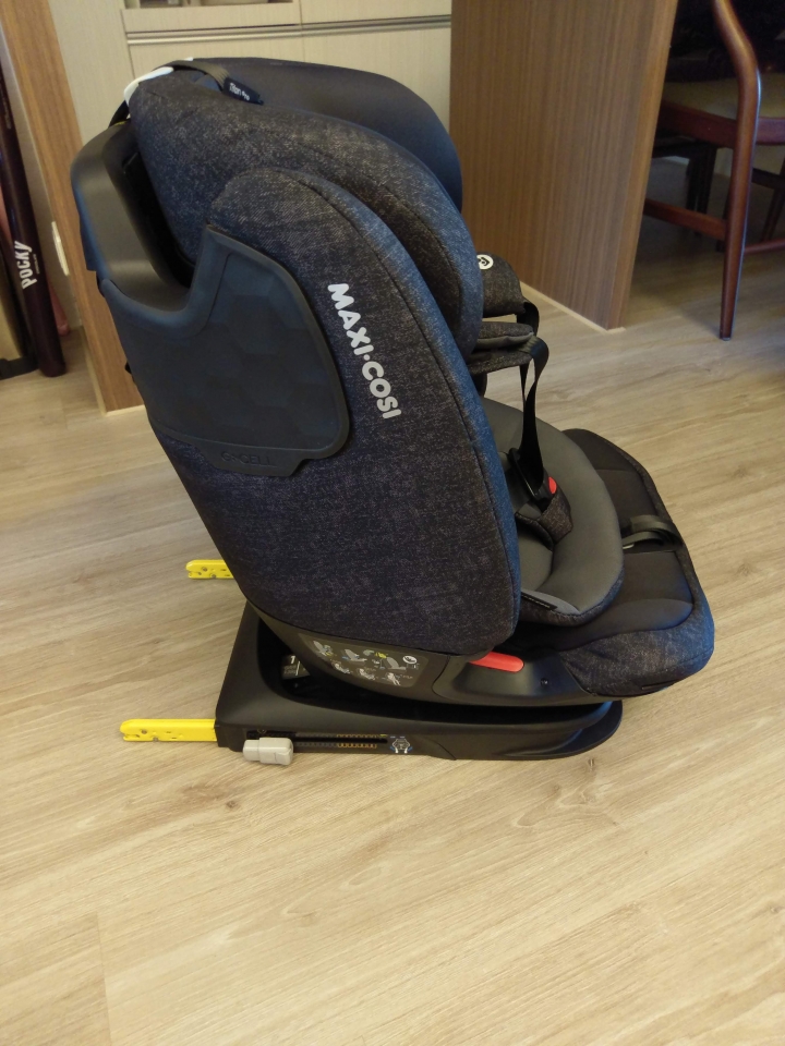[開箱]Maxi-Cosi Titan Pro 9-36KG ISOFIX汽座分享