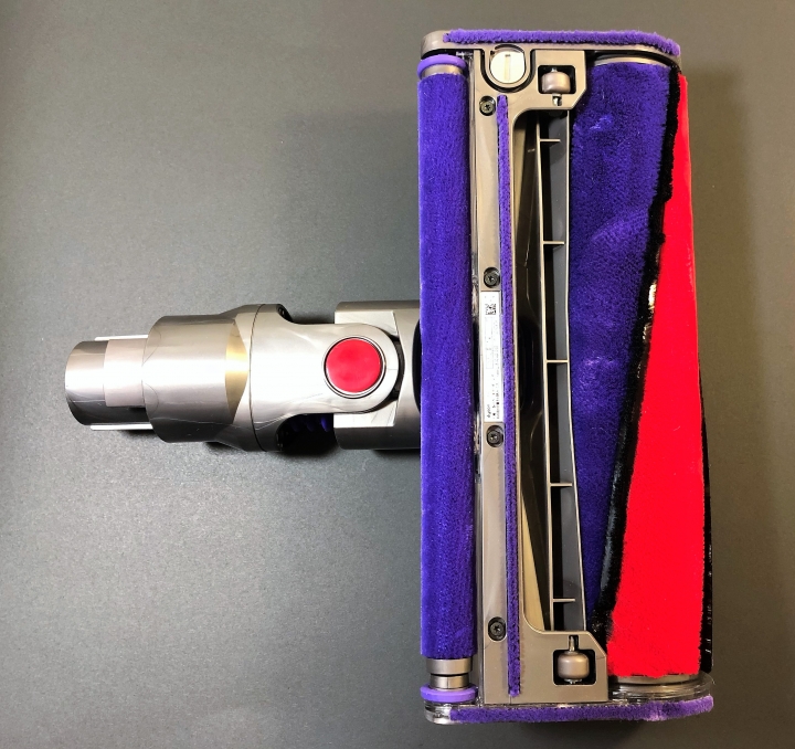 Dyson Cyclone V10無線吸塵器，是寵物家庭最完美的潔淨工具