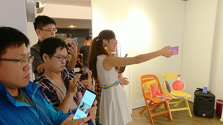 【拍照順心 聆聽賞心】三星2018重磅旗艦Galaxy Note 9體驗之好想換手機…