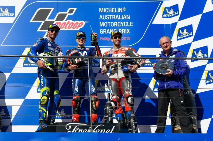 【MotoGP】澳洲站-本站 Viñales 奪下的勝利解除了 YAMAHA 的冠軍荒,Iannone 強勢的表現也讓他拿下久違的頒獎台成績 【MotoGP】澳洲站-本站 Viñales 奪下的勝利解除了 YAMAHA 的冠軍荒,Iannone 強勢的表現也讓他拿下久違的頒獎台成績