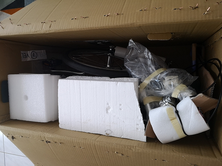 Vello Self-charing Bike開箱