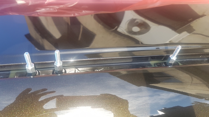 crv5車頂架豎桿安裝