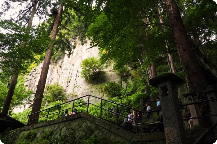 ▋日本山形 ▋千階登頂斬煩念，心經抄寫淨塵台。日本山形能量之旅，寶珠山立石寺