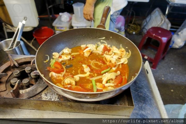 旱溪夜市．餐廳品質夜市價的西班牙海鮮大鍋飯@美力夯大叔