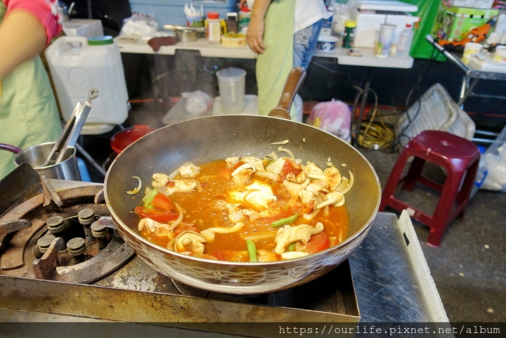 旱溪夜市．餐廳品質夜市價的西班牙海鮮大鍋飯@美力夯大叔