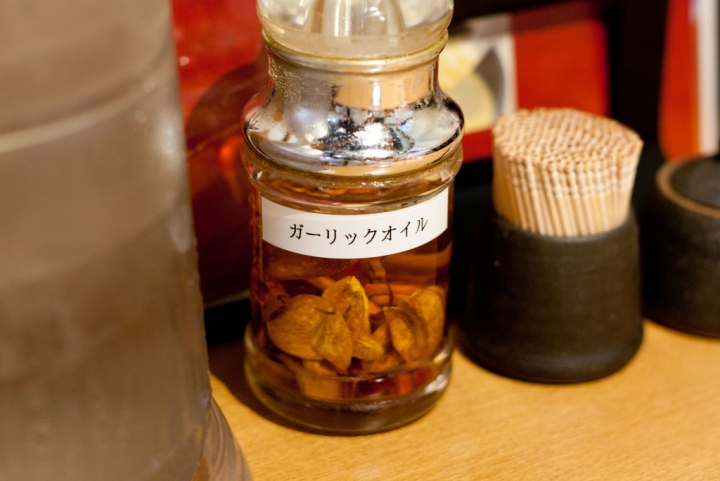 【美食。食記】東京 還算可以的便宜咖哩烏龍麵 カレーうどん 千吉 馬喰町店 日本橋 人形町 推薦