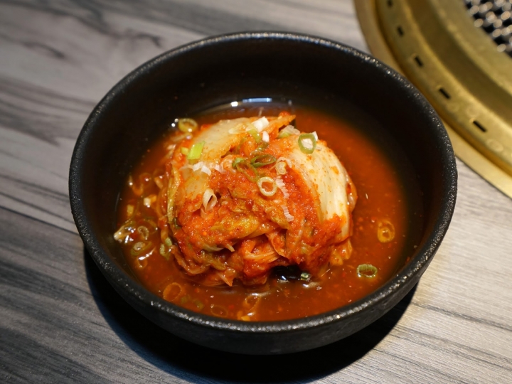 [食記] 竹北。火山岩燒肉 新開幕!。新鮮高檔食材、燒肉、鍋物雙重享受! 高CP值套餐! 親子家庭聚餐超推薦!