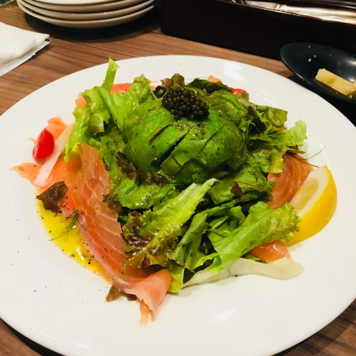 【美食。食記】東京 銀座 付這600円我超甘願! 聚會及結婚二訪 我的義大利 俺のイタリアン TOKYO 義大利麵 披薩 燉飯 甜點 提拉米蘇 推薦
