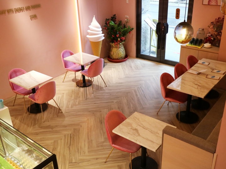 【桃園】2Yum Cafe'下午茶~邪惡彩虹起司港式雞蛋仔