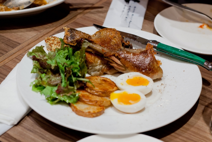 【美食。食記】東京 銀座 付這600円我超甘願! 聚會及結婚二訪 我的義大利 俺のイタリアン TOKYO 義大利麵 披薩 燉飯 甜點 提拉米蘇 推薦