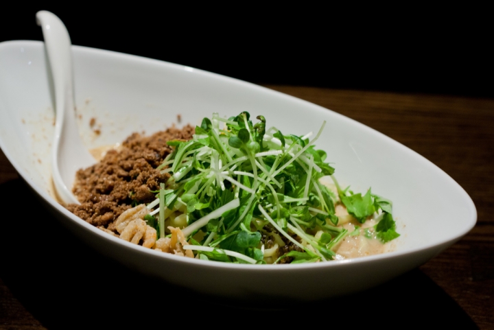 【美食。食記】東京 湯島 要多麻，要多辣都可以！四川担担麺 阿吽 湯島本店 拉麵 麻辣 推薦