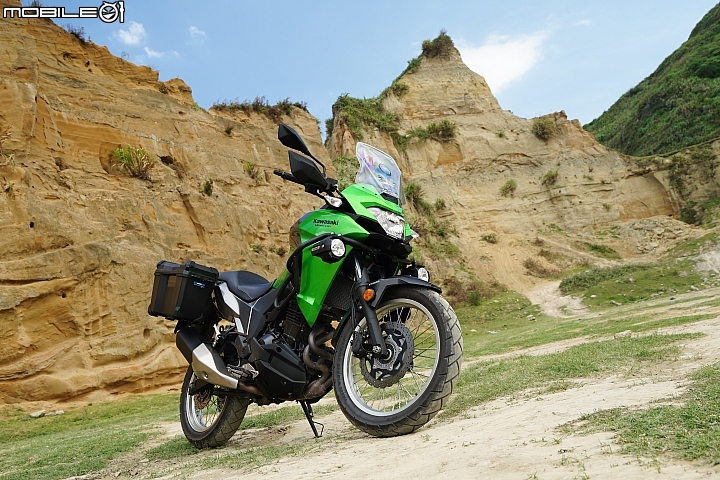 Kawasaki Versys-X 300 Tourer 配備滿載的越野旅行者