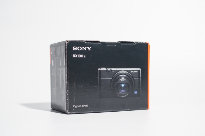 [ 開箱 ] 濃縮視野的菁華 Sony RX100m6