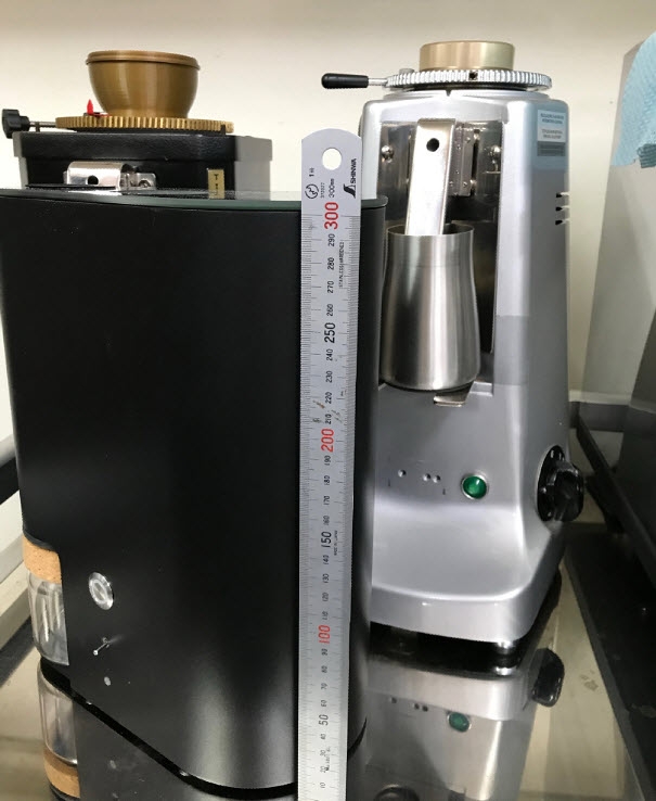[開箱] IKAWA Pro Sample烘豆機