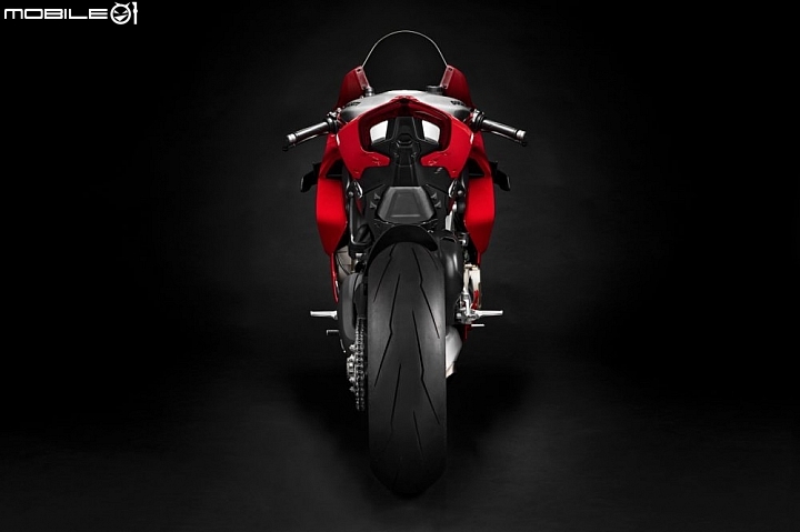 【EICMA2018】DUCATI Panigale V4 R正式降臨！Monster 821 Stealth、Hypermotard 950SP 同步登場！