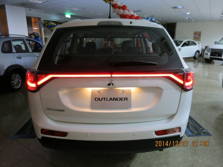 10月份新車油耗測試，小改Outlander現蹤