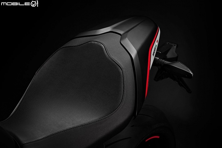 【EICMA2018】DUCATI Panigale V4 R正式降臨！Monster 821 Stealth、Hypermotard 950SP 同步登場！