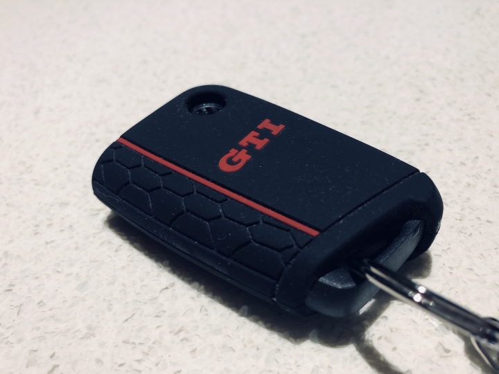 (開箱文) Golf GTI Performance - 暴風紅 (圖多)