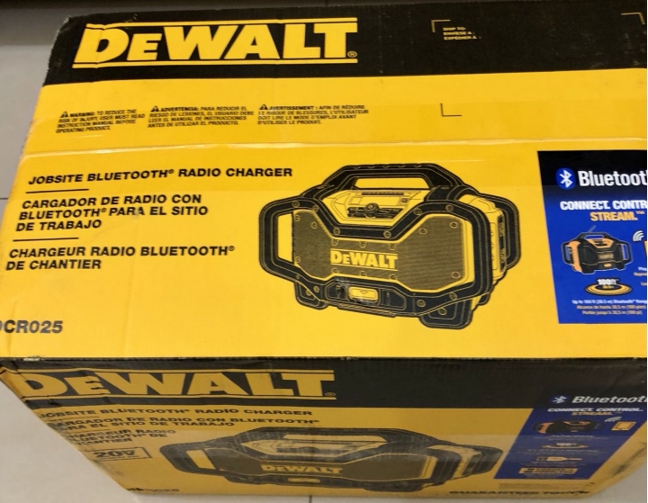 粗獷、狂野遠從千里來相聚 DeWalt DCR-025 手提音響