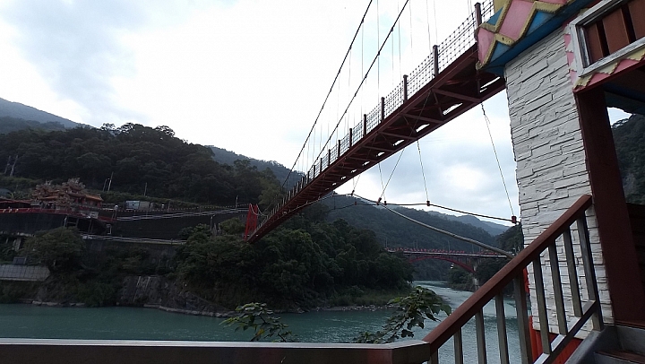 烏來雲仙輕旅遊