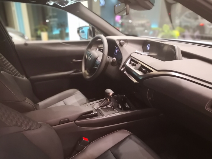 Lexus UX200 賞車心德分享