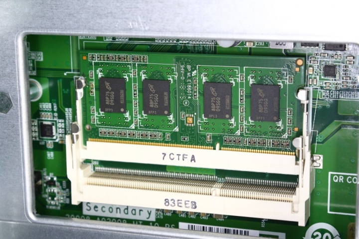實測平價級NAS《QNAP TS-251B》透過PCIe無限延展機能