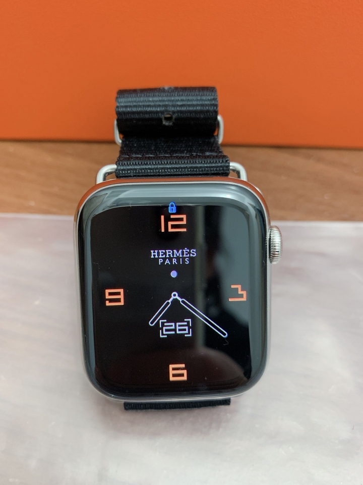 Apple Watch 4 HERMÈS 44mm 小牛皮革 不專業開箱