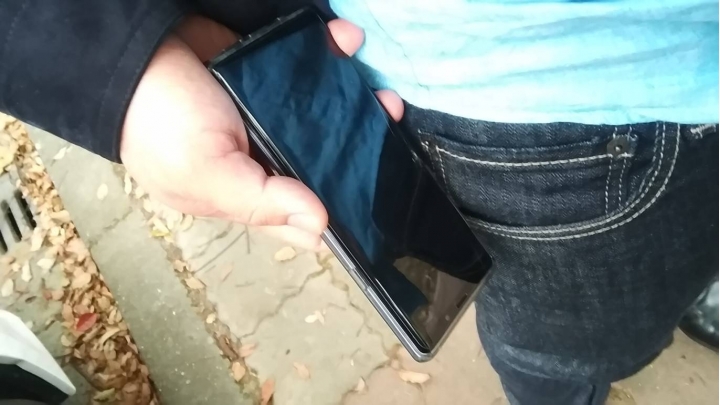 Note9螢幕貼不曾想過的破裂方式
