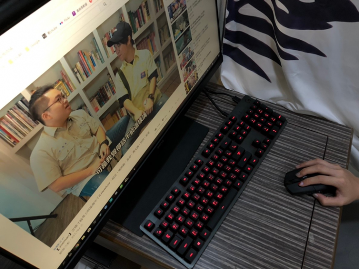 女友就是愛大的…BenQ GW2780開箱 Feat. BenQ智能掛燈