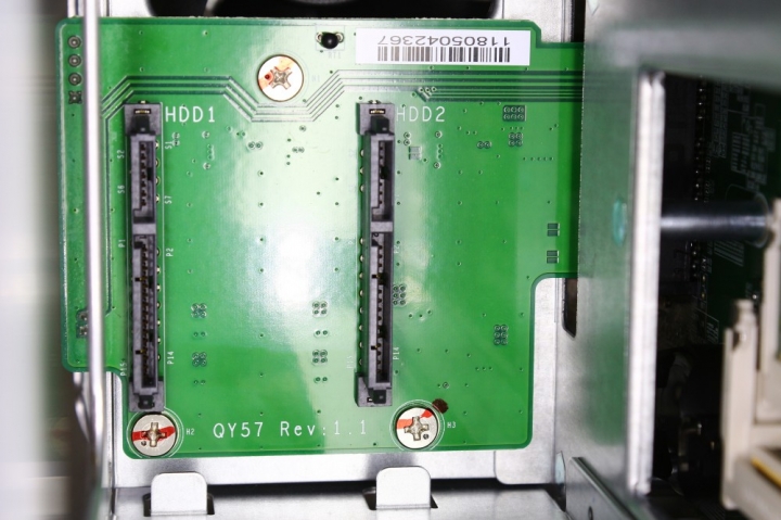 實測平價級NAS《QNAP TS-251B》透過PCIe無限延展機能