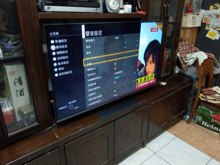 [開箱]Panasonic TH-49FX800W液晶電視