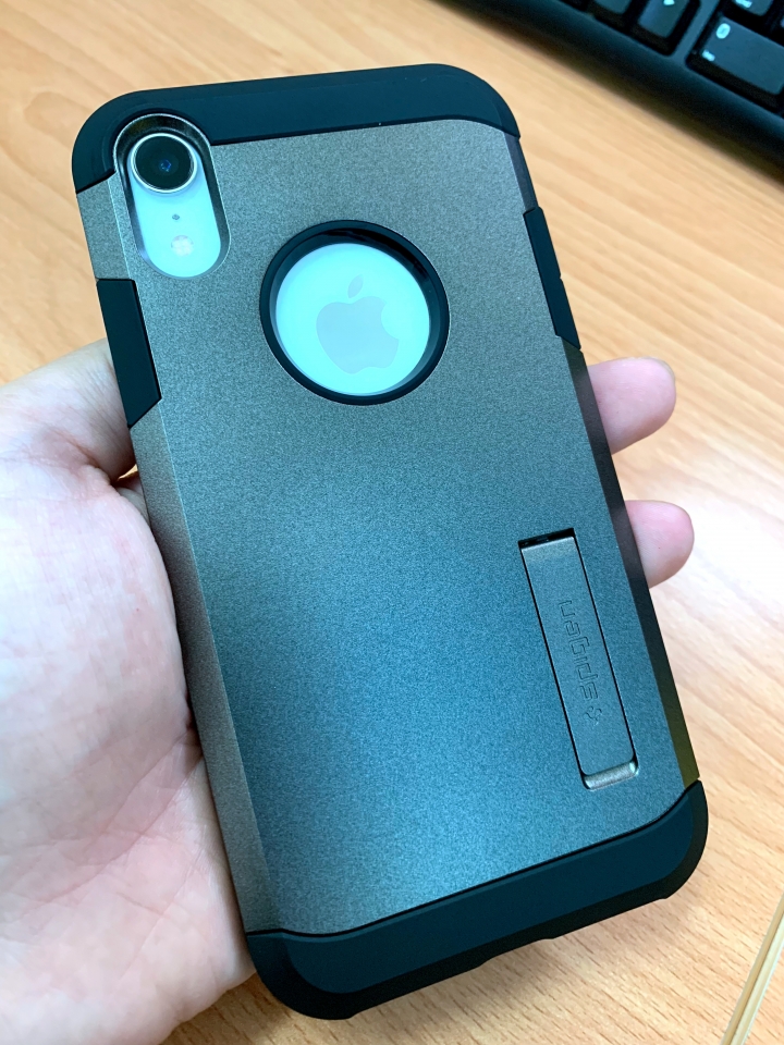 【開箱】I PHONE XR 128GB 白(附使用到現在的小心得)