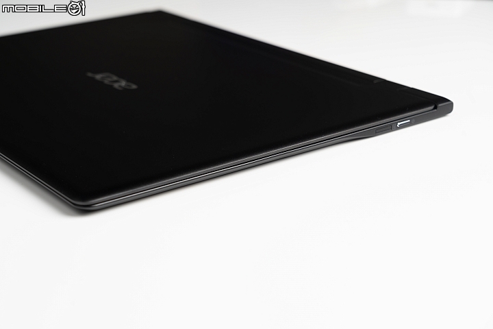Acer Swift 7 測試報告 輕薄但不失續航力的行動商務筆電