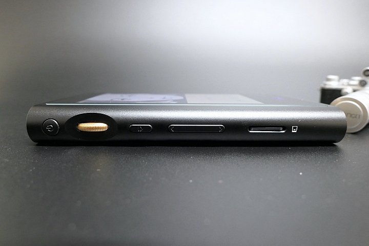 [開箱評測]FiiO M9 Hi-Fi無損級高解析音樂播放器～支援2.5mm平衡輸出！USB DAC！搭載Wi-Fi功能！