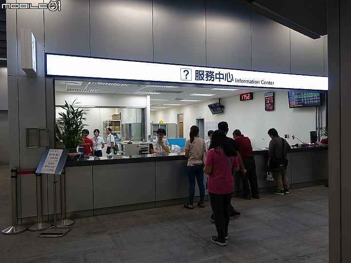 高雄市 三民區 高雄火車站新站 — 高雄鐵道運輸新紀元