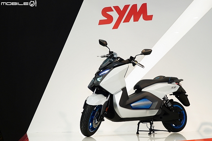 【EICMA2018】MAXSYM TL、HD300 強勢登場！SYM 米蘭車展完整介紹！