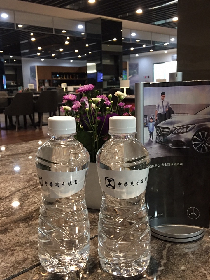 Mercedes Benz C200 EQ Boost 購車心得及開箱喜悅分享。
